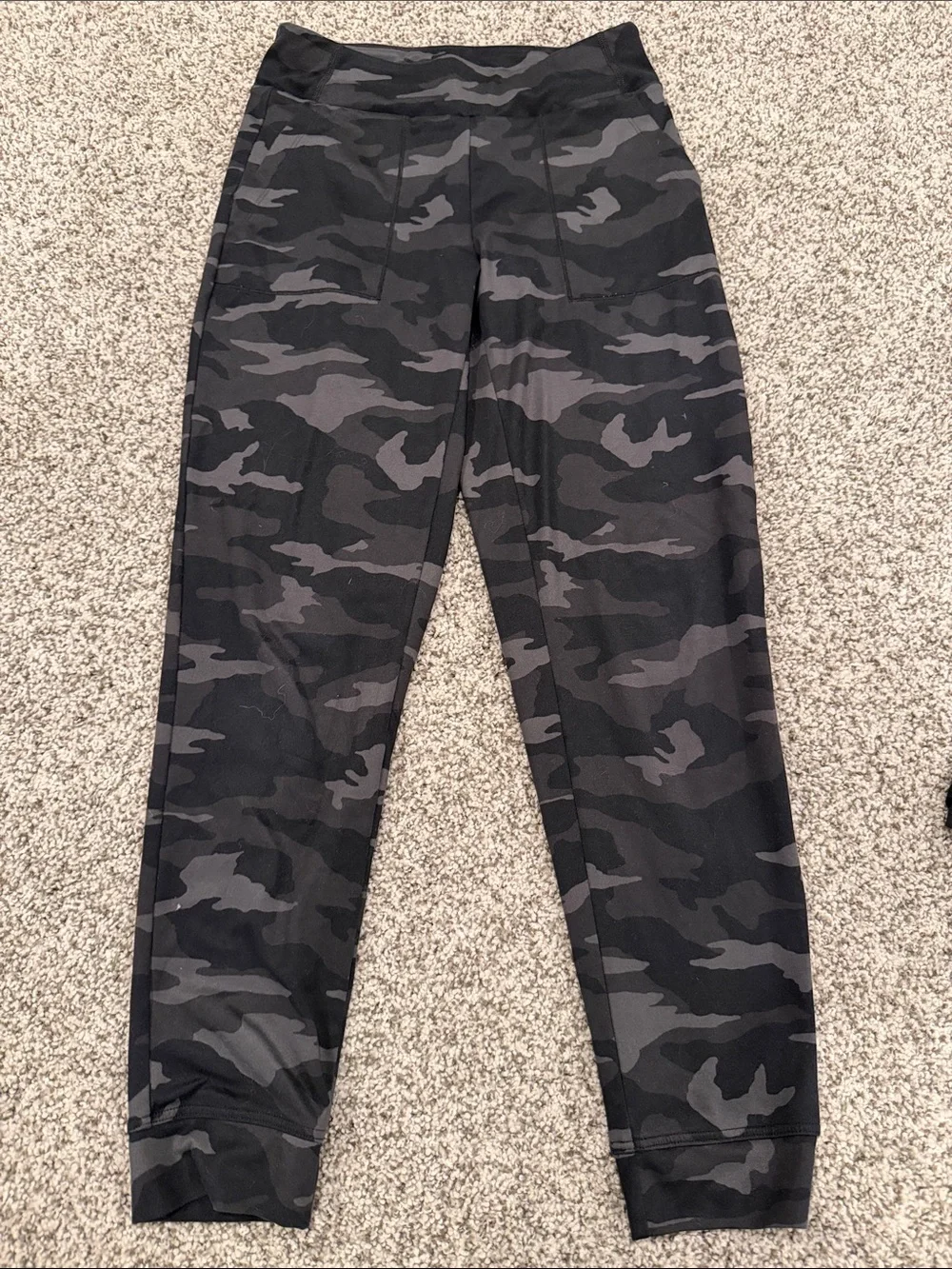 Athleta Girls Black & Gray Camo Sweat Joggers